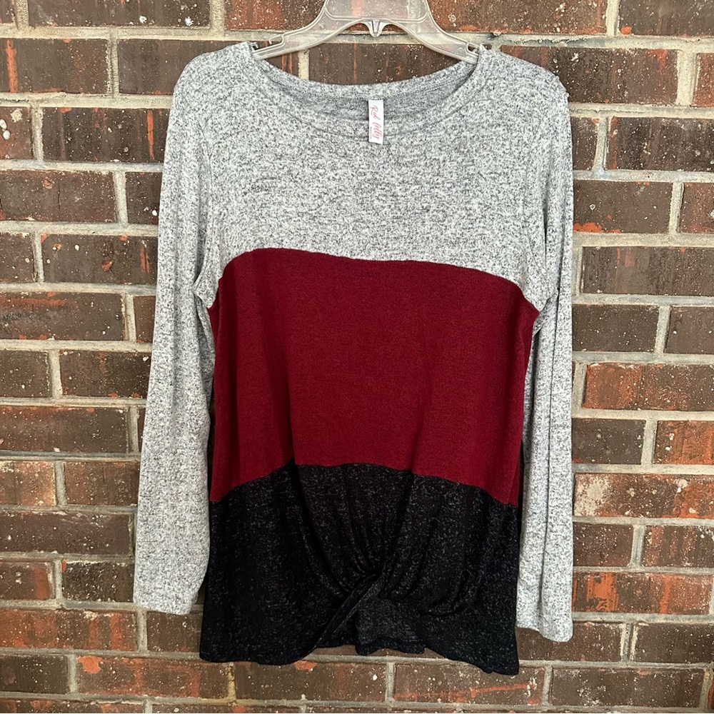 Long Sleeve Color-blocked Red Lolly Twist Front Top